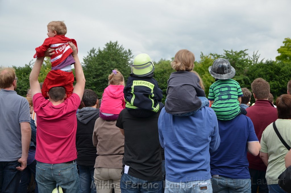 Tag der Offenen Tuer BF Koeln Weidenpesch Scheibenstr P038.JPG